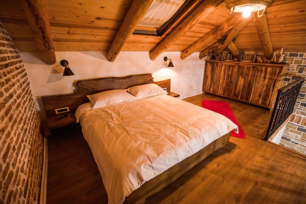 Tres Belle Hotel Korce Buitenkant foto